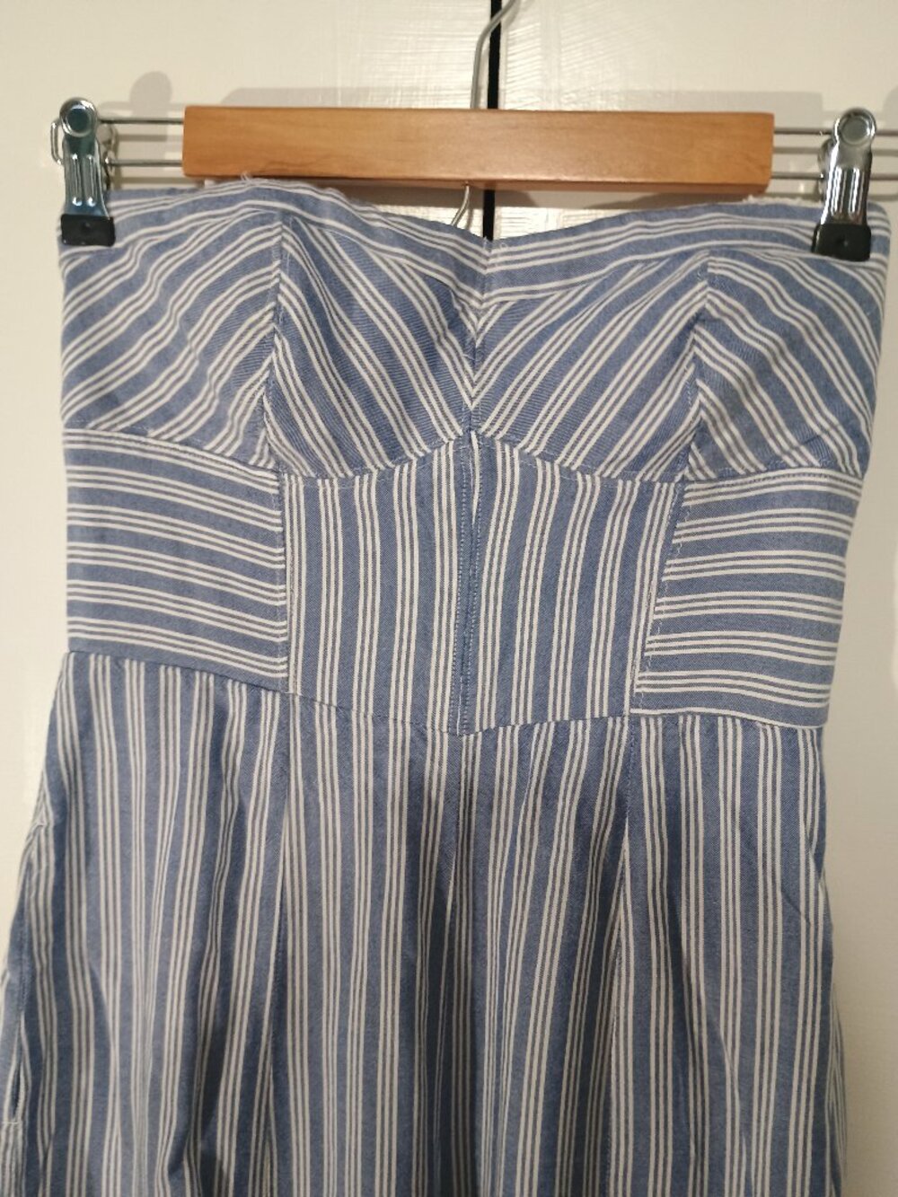 American Eagle Size 4 Blue White Striped Strapless Wide-Leg Jumpsuit - Picture 5 of 11